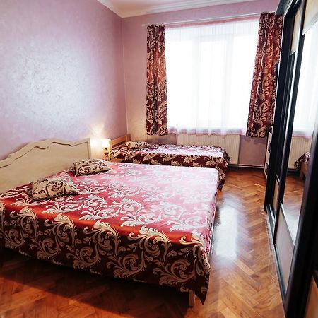 Centreville Apartments Ivano-Frankivsk Luaran gambar