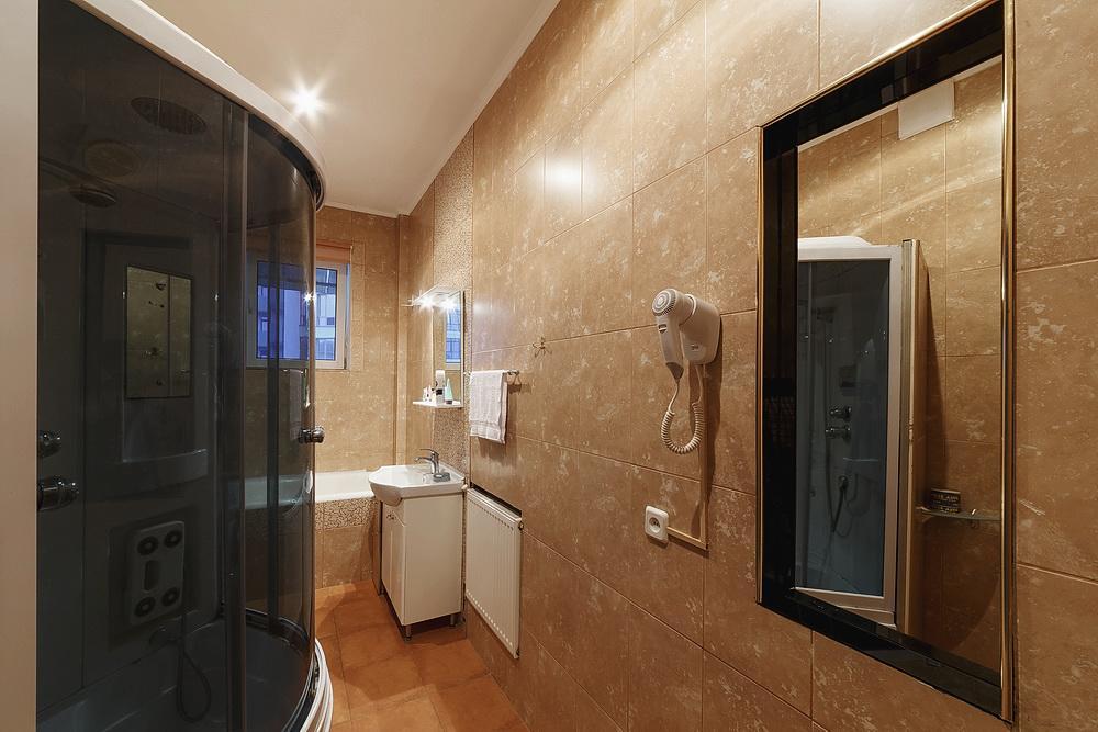 Centreville Apartments Ivano-Frankivsk Luaran gambar