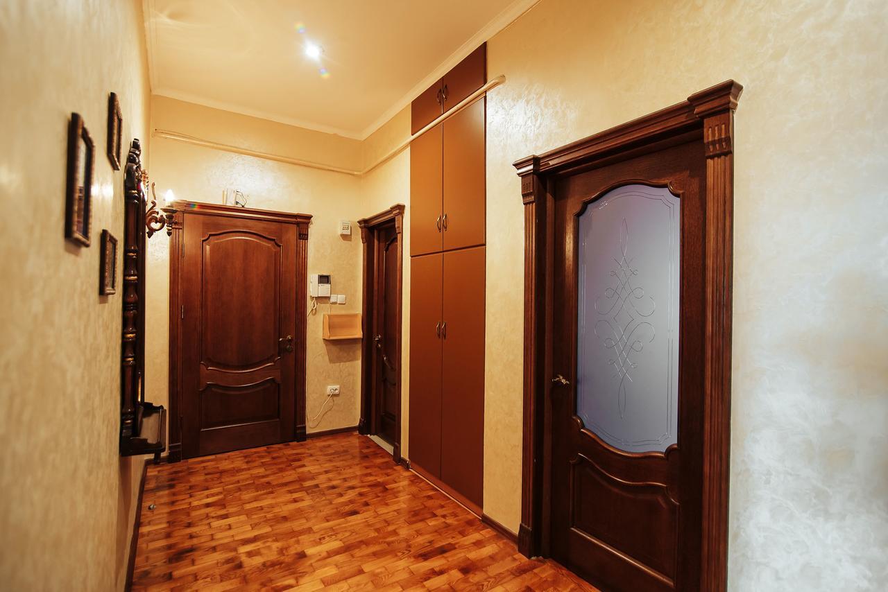 Centreville Apartments Ivano-Frankivsk Luaran gambar