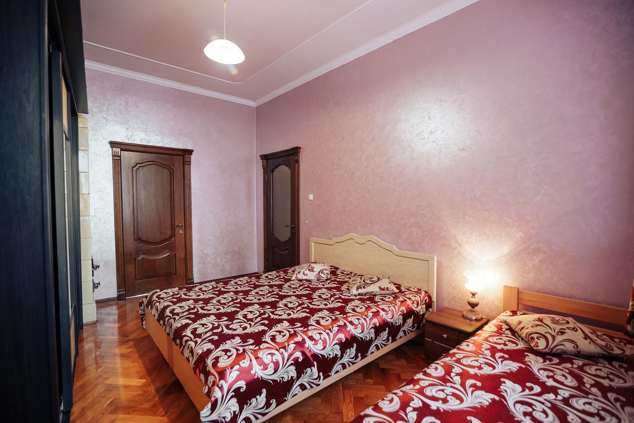 Centreville Apartments Ivano-Frankivsk Luaran gambar